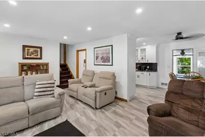17 Orange Pl, Wayne, NJ 07470 - Photo 6