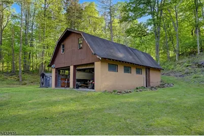 1127 Dark Moon Rd, Frelinghuysen Township, NJ 07860 - Photo 40