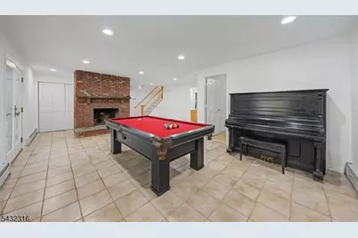 1127 Dark Moon Rd, Frelinghuysen Township, NJ 07860 - Photo 32