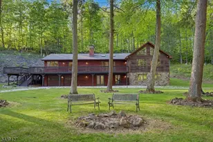 1127 Dark Moon Rd, Frelinghuysen Township, NJ 07860 - Photo 8