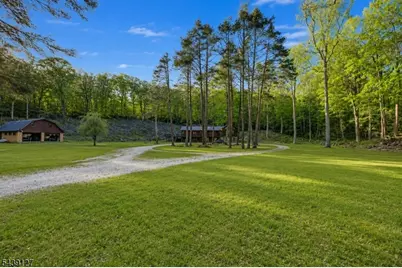 1127 Dark Moon Rd, Frelinghuysen Township, NJ 07860 - Photo 4
