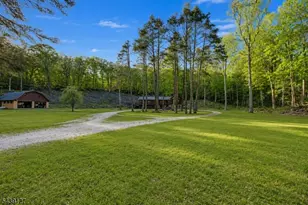 1127 Dark Moon Rd, Frelinghuysen Township, NJ 07860 - Photo 4