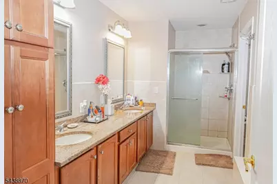 419 Putnam Rd, Union Township, NJ 07083 - Photo 18