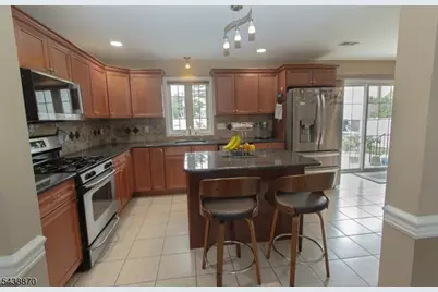 419 Putnam Rd, Union Township, NJ 07083 - Photo 4