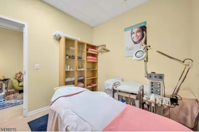 785 Njsh 22W, North Plainfield, NJ 07060 - Photo 18