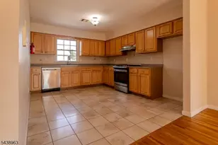 28 Triton Terrace, Newark, NJ 07104 - Photo 6