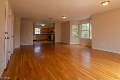 28 Triton Ter, Newark, NJ 07104 - Photo 4
