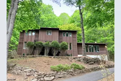 828 Star View Way, Bridgewater, NJ 08807 - Photo 2