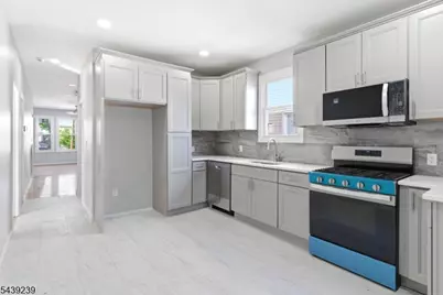 280 Conklin Ave, Hillside, NJ 07205 - Photo 18