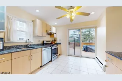 178 N Livingston Ave, Livingston, NJ 07039 - Photo 8