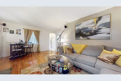 178 N Livingston Ave, Livingston, NJ 07039 - Photo 4