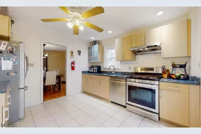 178 N Livingston Ave, Livingston, NJ 07039 - Photo 10
