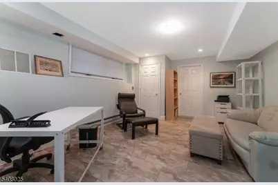 6 Bluebird Ct, Raritan Township, NJ 08822 - Photo 30