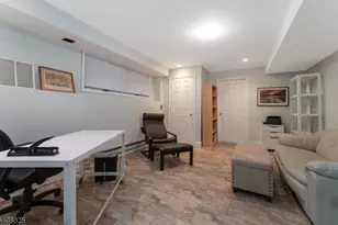 6 Bluebird Ct, Raritan Township, NJ 08822 - Photo 30