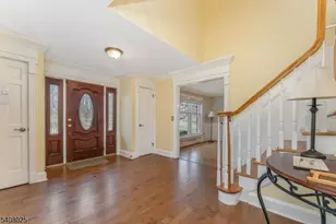 6 Bluebird Ct, Raritan Township, NJ 08822 - Photo 4