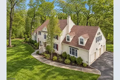 6 Bluebird Ct, Raritan Township, NJ 08822 - Photo 2