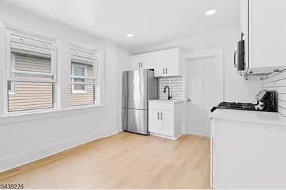 42 Grant Ave, Kearny, NJ 07032 - Photo 6