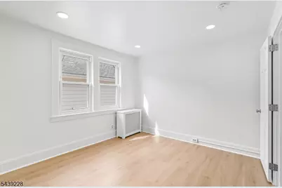42 Grant Ave, Kearny, NJ 07032 - Photo 4
