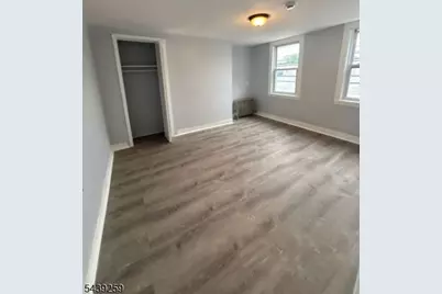 64 S Jefferson St, Orange, NJ 07050 - Photo 4