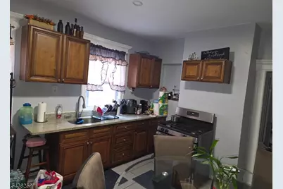 134 S Munn Ave #2, East Orange, NJ 07018 - Photo 8
