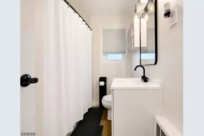 500 S Center St #E11, City Of Orange Twp., NJ 07050 - Photo 10