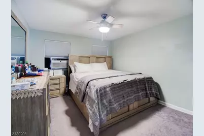 500 S Center St #E11, City Of Orange Twp., NJ 07050 - Photo 10