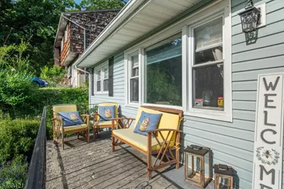 123 Idalroy Trl, Hopatcong, NJ 07843 - Photo 2