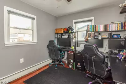 123 Idalroy Trl, Hopatcong, NJ 07843 - Photo 16