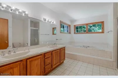 29 Brook Dr, Watchung, NJ 07069 - Photo 32