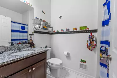 19A Tippet St, Hillsborough Township, NJ 08844 - Photo 18