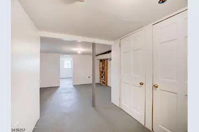 8 Pine St, West Orange Township, NJ 07052 - Photo 16