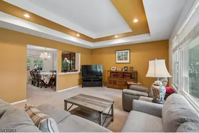 44 Korwel Cir, West Orange Township, NJ 07052 - Photo 4