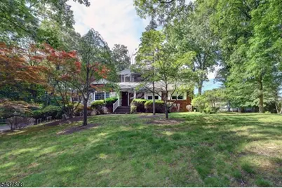 34 Knoll Rd, Wayne, NJ 07470 - Photo 1
