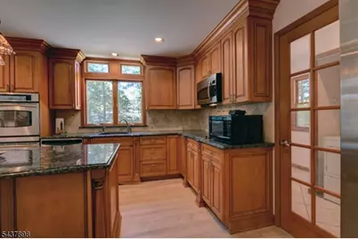 34 Knoll Rd, Wayne, NJ 07470 - Photo 16