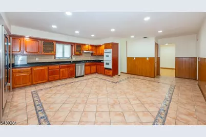 417 Linden Ave, Rahway, NJ 07065 - Photo 14