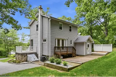 312 Lakeview Dr, Hampton Township, NJ 07860 - Photo 22