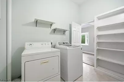 312 Lakeview Dr, Hampton Township, NJ 07860 - Photo 14