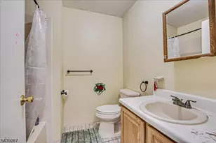 1702 Amanda Ct, Piscataway Township, NJ 08854 - Photo 8