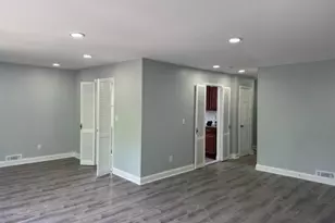 10 Evelyn Ct, Maplewood, NJ 07040 - Photo 1