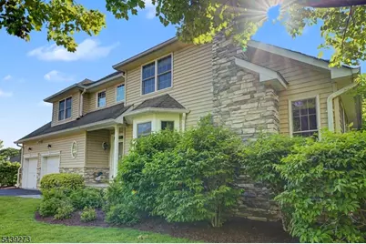 83 Schindler Ct, Parsippany, NJ 07054 - Photo 2
