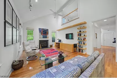 83 Schindler Ct, Parsippany, NJ 07054 - Photo 16