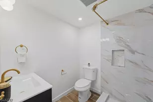166 Lincoln St, Montclair, NJ 07042 - Photo 22