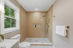 166 Lincoln St, Montclair, NJ 07042 - Photo 18