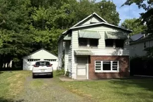 42 Revere Blvd, Edison, NJ 08820 - Photo 2