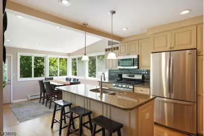 213 Sailer St, Cranford Township, NJ 07016 - Photo 8