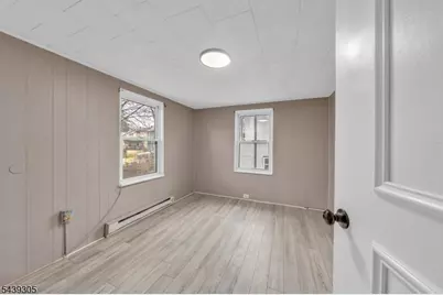 916 Gates St, Phillipsburg, NJ 08865 - Photo 12
