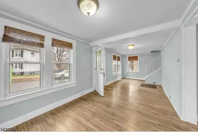 916 Gates St, Phillipsburg, NJ 08865 - Photo 6