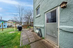 916 Gates St, Phillipsburg, NJ 08865 - Photo 18