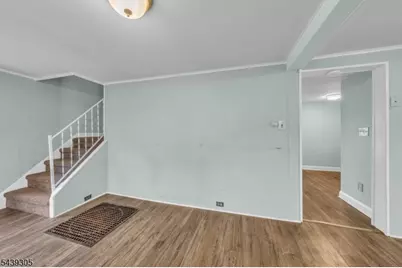 916 Gates St, Phillipsburg, NJ 08865 - Photo 4