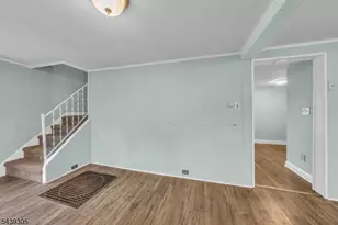 916 Gates St, Phillipsburg, NJ 08865 - Photo 4